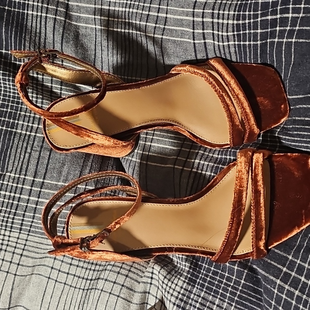 Sam Edelman Women's Warm Copper Kia Block Heeled Sandal Size 6M (NWOT)